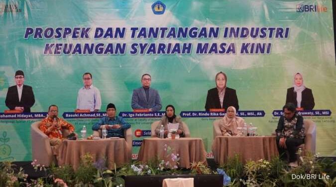 Literasi Keuangan Syariah BRI Life bersama UNILA, Tantangan Industri Keuangan Syariah 1 BRI Life