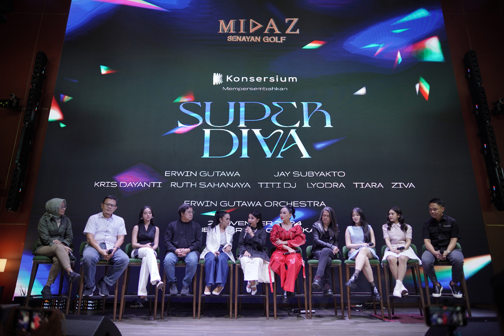 SUPER DIVA