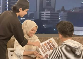 Jadi Tempat Hangout Baru di Jakarta Pusat, Resto Arab Hadramot @ Jakarta Hadirkan Live Musik di Sky View