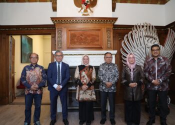 Bertemu Dubes RI untuk Belanda, Menaker Ida Bahas Peluang Kerja bagi Tenaga Kerja Indonesia