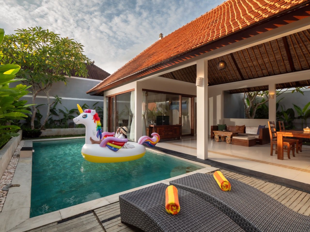 Dicari!!! Yang Mau Menginap Gratis & Voucher Belanja 3 Waringin Hospitality Hotel Group.