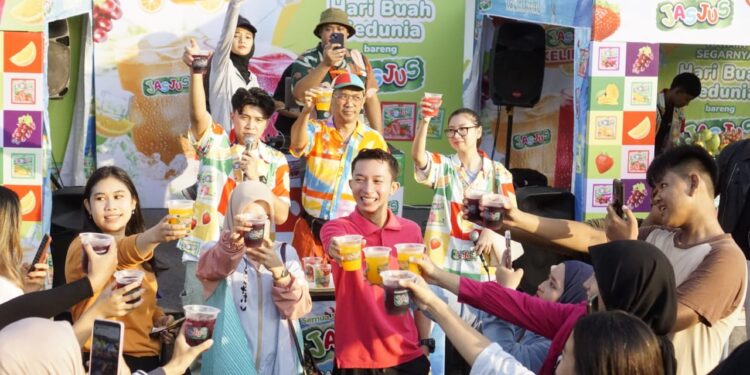 Rayakan Hari Buah Sedunia 2024, Jasjus Keliling Hadir Beri Inspirasi Cara Makan Buah Seru 1 Jasjus