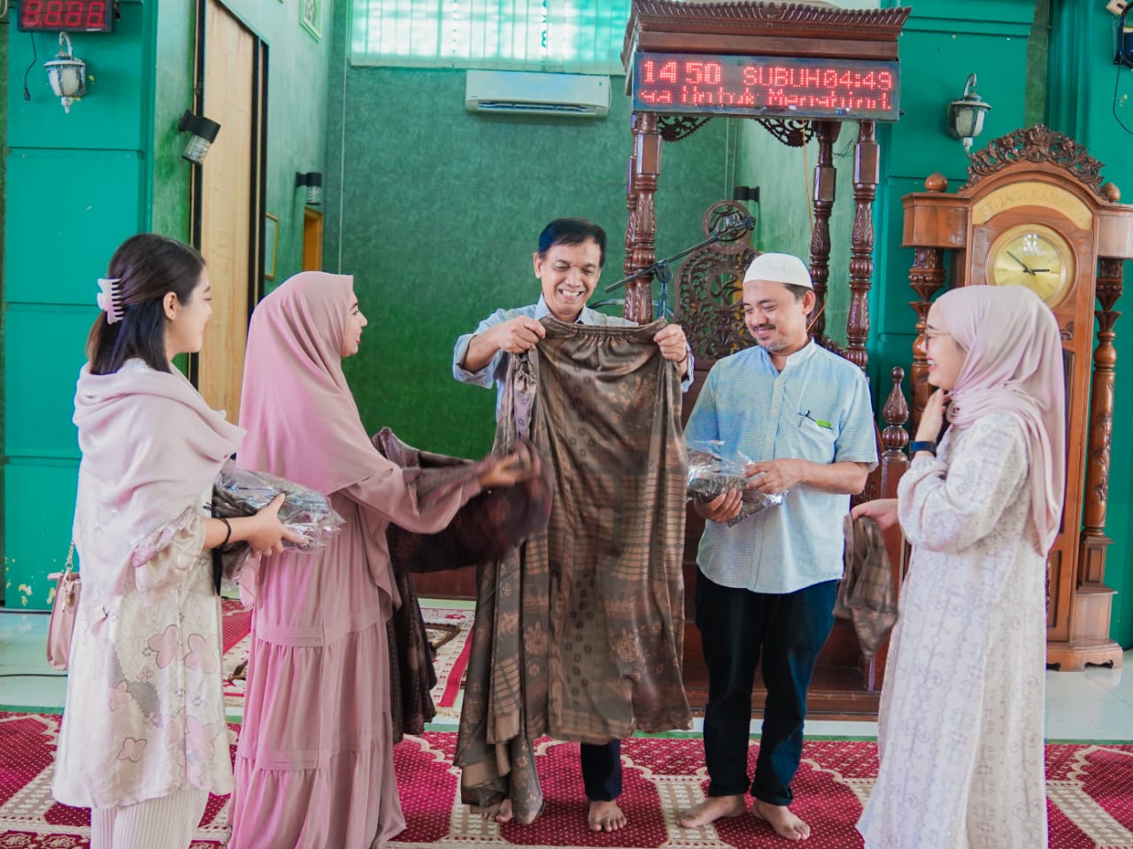 IMG 20240712 WA0024 - Program Sedekah 1000 Mukena MS GLOW untuk Indonesia, Berbagi Kebaikan ke Seluruh Negeri