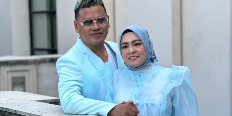 Rayakan 21 Tahun Pernikahan, Astrid Kuya Rilis Lagu ‘Suamiku’ sebagai Bukti Cinta Kepada Uya Kuya