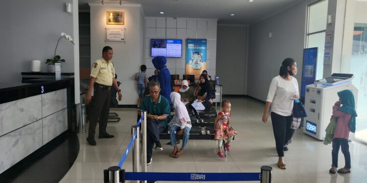 BRI Kanca Lebak Bulus Beri Layanan Prima Penerima Manfaat Program Indonesia Pintar
