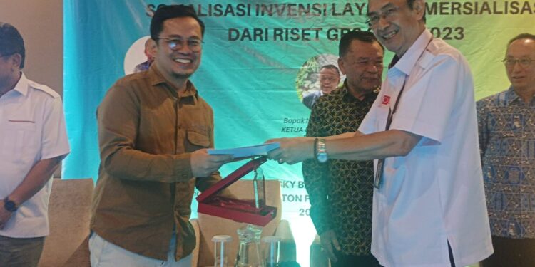 Sosialisasi Hasil Riset GRS 2021-2023, AII Selenggarakan Seminar Perdana “Prospek Industri Hilir Sawit Ke Depan” 1 Asosiasi Inventor Indonesia (AII)