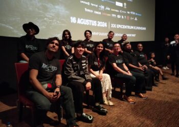 Ditampar Tio Pakusadewo Saat Syuting Film ‘Kromoleo’, Jadi Momen Tak Terlupakan Bagi Abun Sungkar