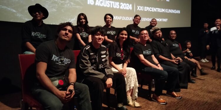 Ditampar Tio Pakusadewo Saat Syuting Film 'Kromoleo', Jadi Momen Tak Terlupakan Bagi Abun Sungkar 1 Ditampar Tio Pakusadewo Saat Syuting Film ‘Kromoleo’, Jadi Momen Tak Terlupakan Bagi Abun Sungkar