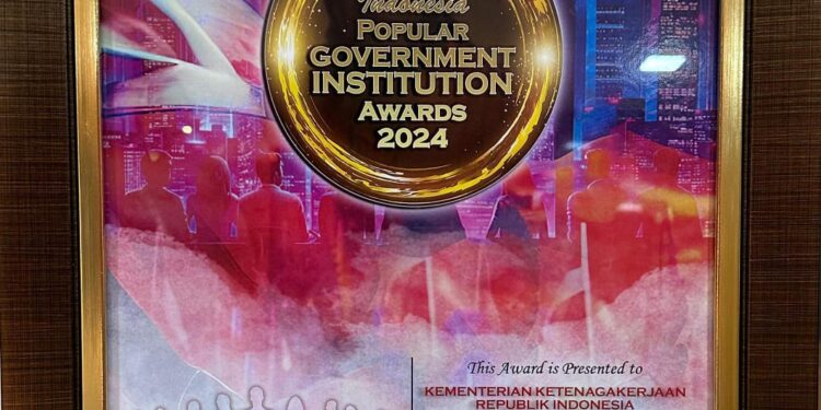 Mampu Mengelola Komunikasi dengan Baik, Kemnaker Sabet Penghargaan Popular Government Institution 2024