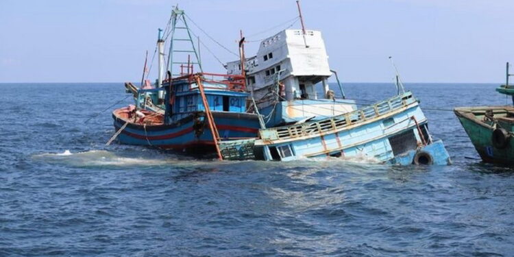 Menenggelamkan Kapal