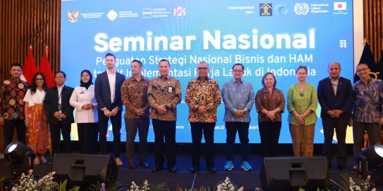Wamenaker: Pemerintah Berkomitmen Pekerja Dapat Perlindungan Layak dan Manusiawi