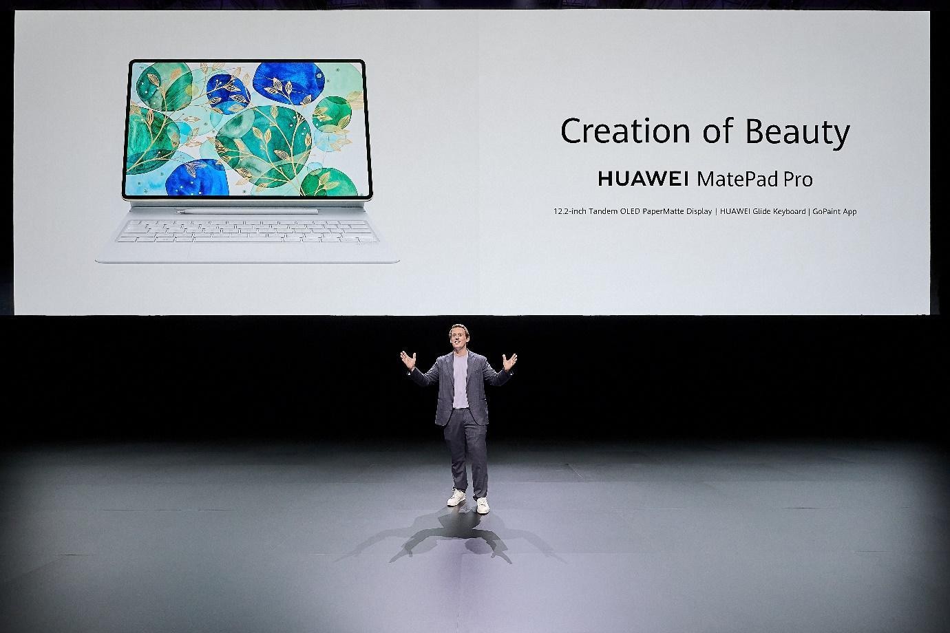 5 1 - Huawei Hadirkan Serangkaian Produk Inovatif Terbaru: Kombinasi Fashion dan Kreativitas yang Menginspirasi
