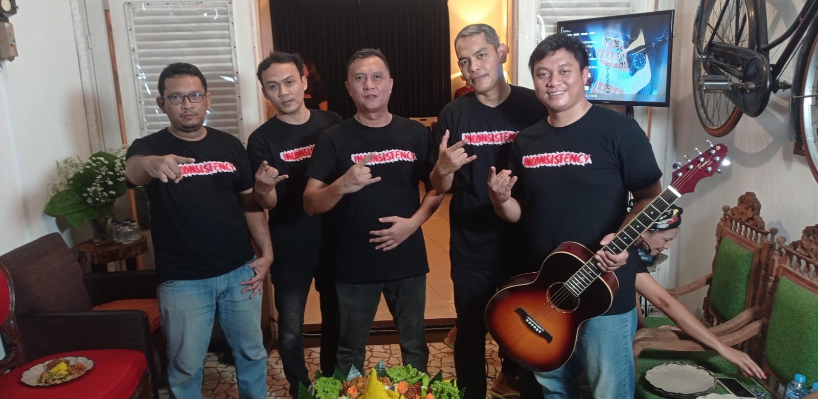 IMG 20240912 WA0024 - Rayakan Usia 50 Tahun, Gitaris Padi Reborn, Ari Tri Sosianto Rilis Album 'Inconsistency'