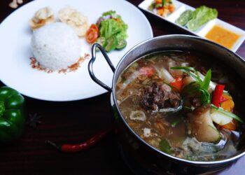 Hotel Grand Savero Bogor Hadirkan 6 Varian Sop Buntut Khas Chef Tio