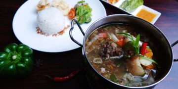 Hotel Grand Savero Bogor Hadirkan 6 Varian Sop Buntut Khas Chef Tio