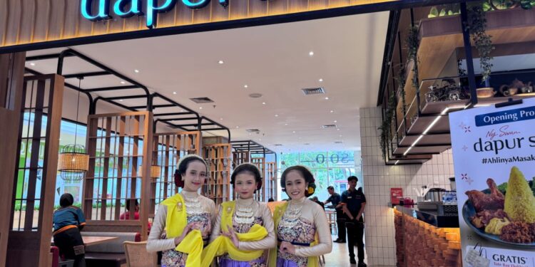 Buka Outlet Pertama di Transmart Pangkalpinang, Sumatera, Desain Dapur Solo Ramah Anak 1 Buka Outlet Pertama di Transmart Pangkalpinang, Sumatera, Desain Dapur Solo Ramah Anak