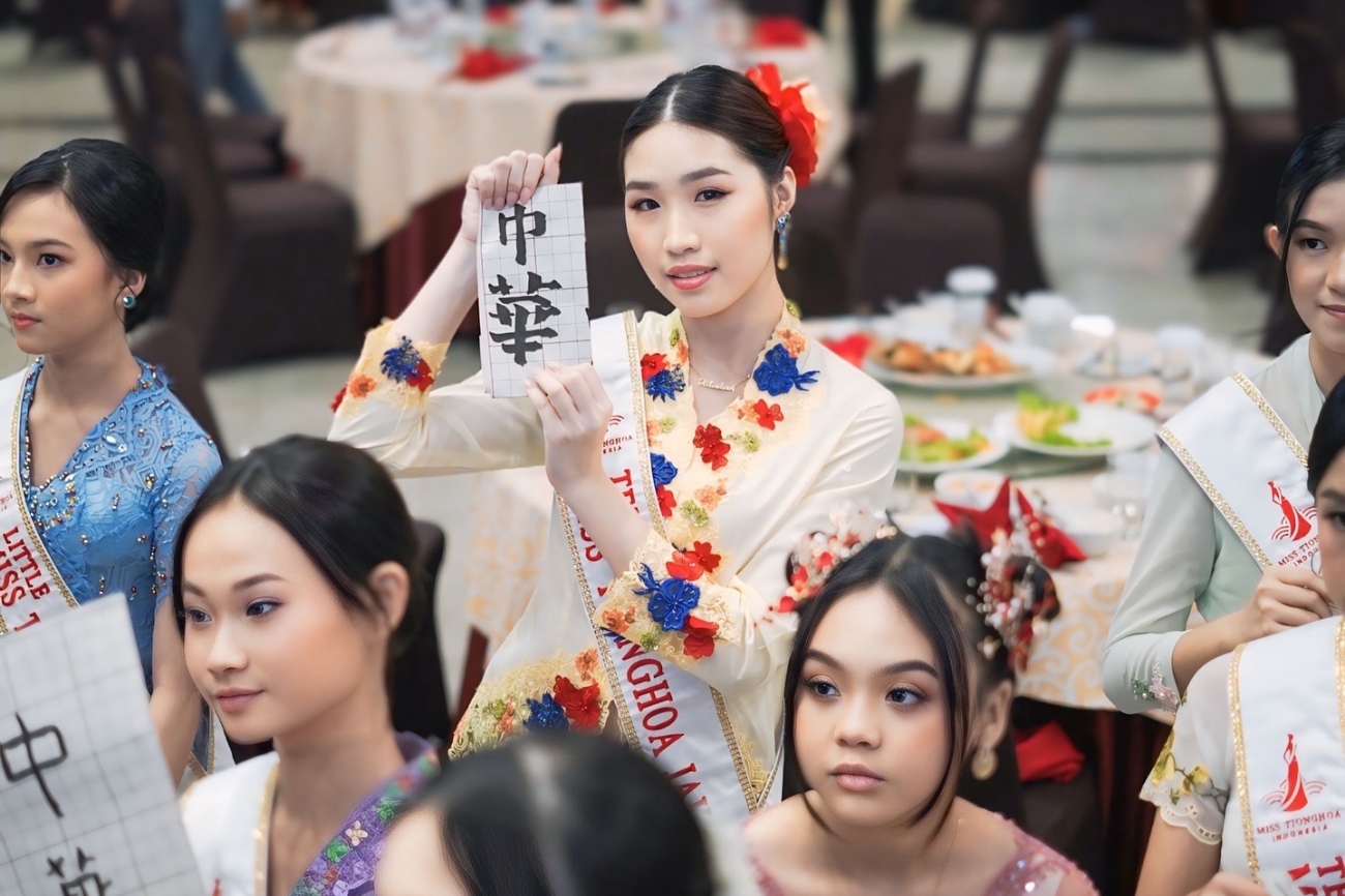 Picsart 24 09 22 11 11 49 581 - Hitadewi Abhassara, Remaja Berprestasi yang Sukses Raih Gelar Miss Tionghoa Indonesia 2024