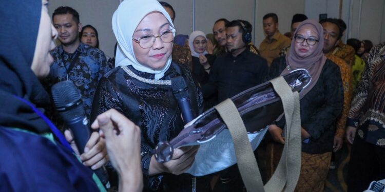 Menaker Ida Senang Wirausaha Mandiri Terus Berkembang dan Tumbuh