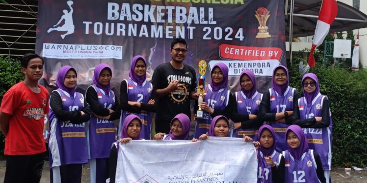 Ponpes Dza Izza Serang Juara 1 Stalion Basketball Kategori Putra dan 3 Kategori Putri