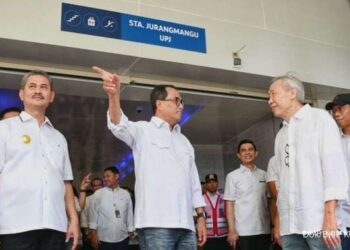 Menteri Perhubungan,