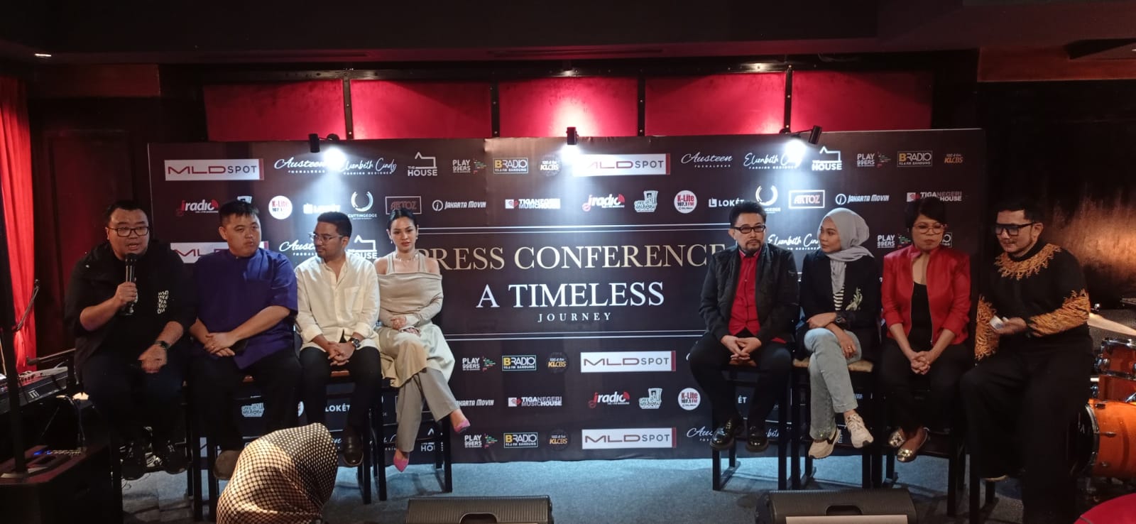 Elfa’s Singer Gelar Konser Bertajuk 'A Timeless Journey' di Bandung, Siap Beri Kejutan Spesial untuk Penggemar 2 IMG 20241031 WA0004 - Elfa’s Singer Gelar Konser Bertajuk 'A Timeless Journey' di Bandung, Siap Beri Kejutan Spesial untuk Penggemar