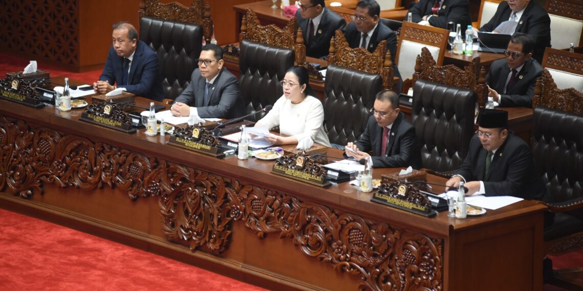 DPR RI Gelar Rapat Paripurna Perdana Periode 2024-2029, Sahkan 13 Komisi dan Badan Aspirasi Masyarakat 1 DPR RI