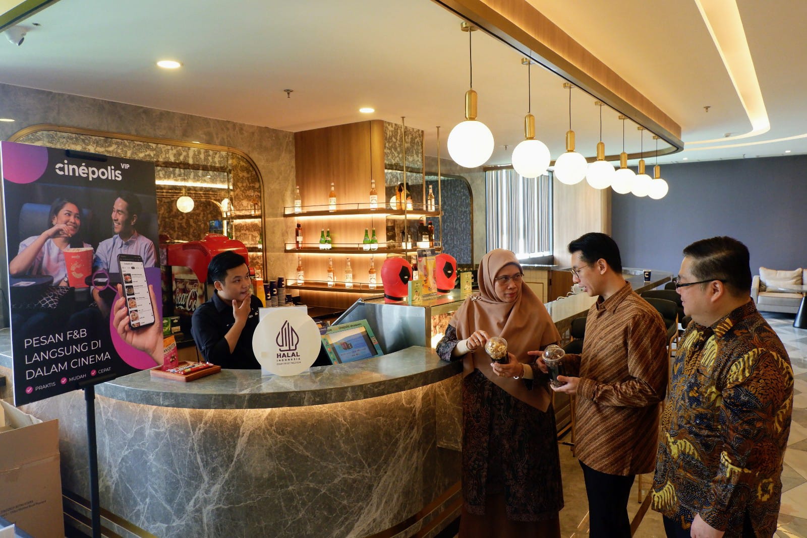 Cinépolis Resmi Menjadi Bioskop Pertama dengan Makanan dan Minuman Bersertifikasi Halal di Indonesia 3 aeb068bb 1c43 4ca1 ae8d 8731832284ac - Cinépolis Resmi Menjadi Bioskop Pertama dengan Makanan dan Minuman Bersertifikasi Halal di Indonesia