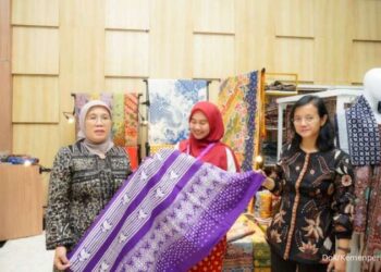 Kemenperin Dorong Penyerapan Batik IKM Jadi Seragam Jemaah Haji 9 Kementerian Perindustrian
