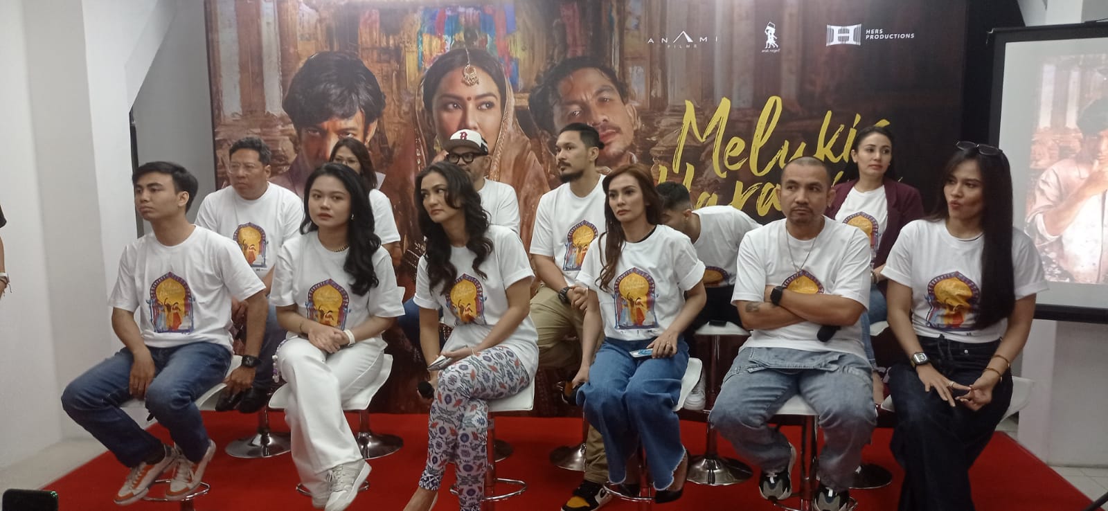 Atiqah Hasiholan Dituntut Nari di Film 'Melukis Harapan di Langit India' 2 IMG 20241113 WA0008 - Atiqah Hasiholan Dituntut Nari di Film 'Melukis Harapan di Langit India'