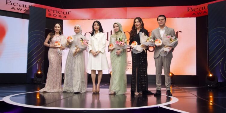 dr. Ayu Widyaningrum Raih Penghargaan Beautypreneur Award 2024, Perkuat Komitmen Berinovasi di Dunia Estetika