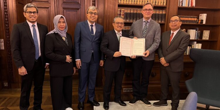 Perpusnas Jalin Kerja Sama dengan Staatsbibliothek zu Berlin untuk Satu Data Naskah Nusantara