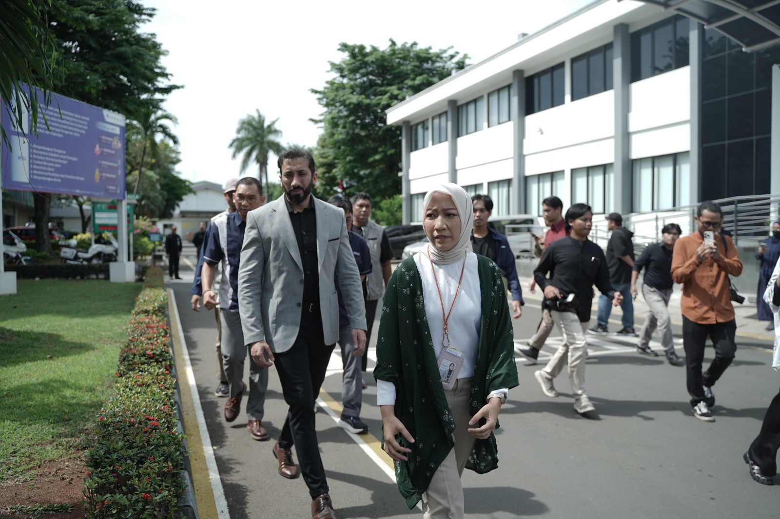 IMG 20241123 WA0007 - ParagonCorp Sambut Ustadz Nouman Ali Khan, Perpaduan Nilai Islam dan Inovasi Teknologi