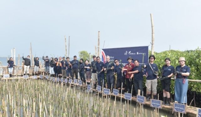 Asuransi Astra, Astra Infra, dan Astra Property Bersinergi Dukung Net Zero Emission Melalui Penanaman Mangrove di Semarang, Jawa Tengah