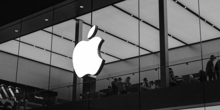 Wamenkomdigi Yakin Apple Bisa Investasi Lebih Besar di Indonesia 1 apple