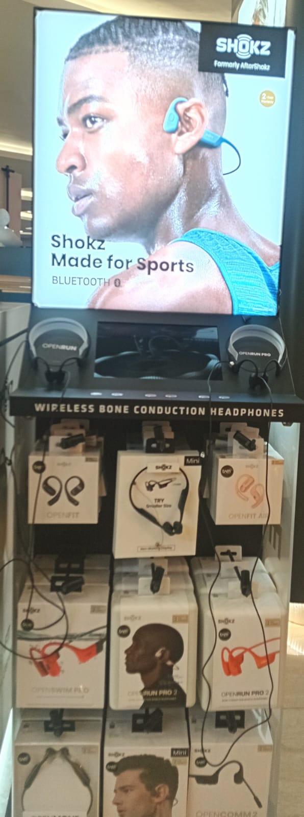 3e81895d b115 4a67 86f7 95f60cce2863 - Erajaya Active Lifestyle Resmikan Gerai Shokz Pertama di Indonesia di FX Sudirman