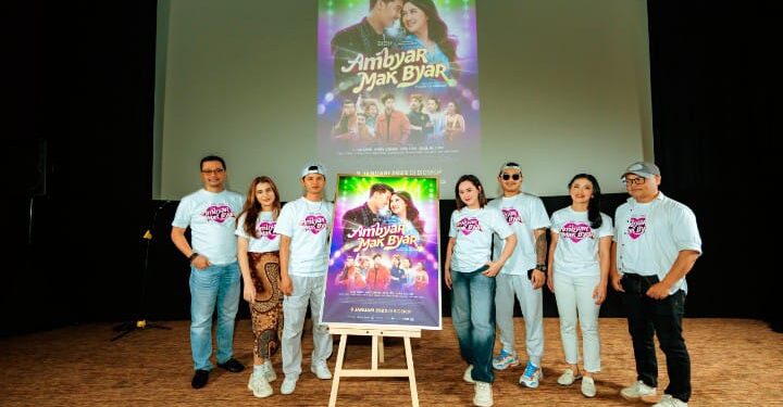 Ambyar Mak Byar: Kisah Cinta, Impian, dan Perjuangan Wong Cilik Hadir di Bioskop Mulai 9 Januari 1 Ambyar Mak Byar