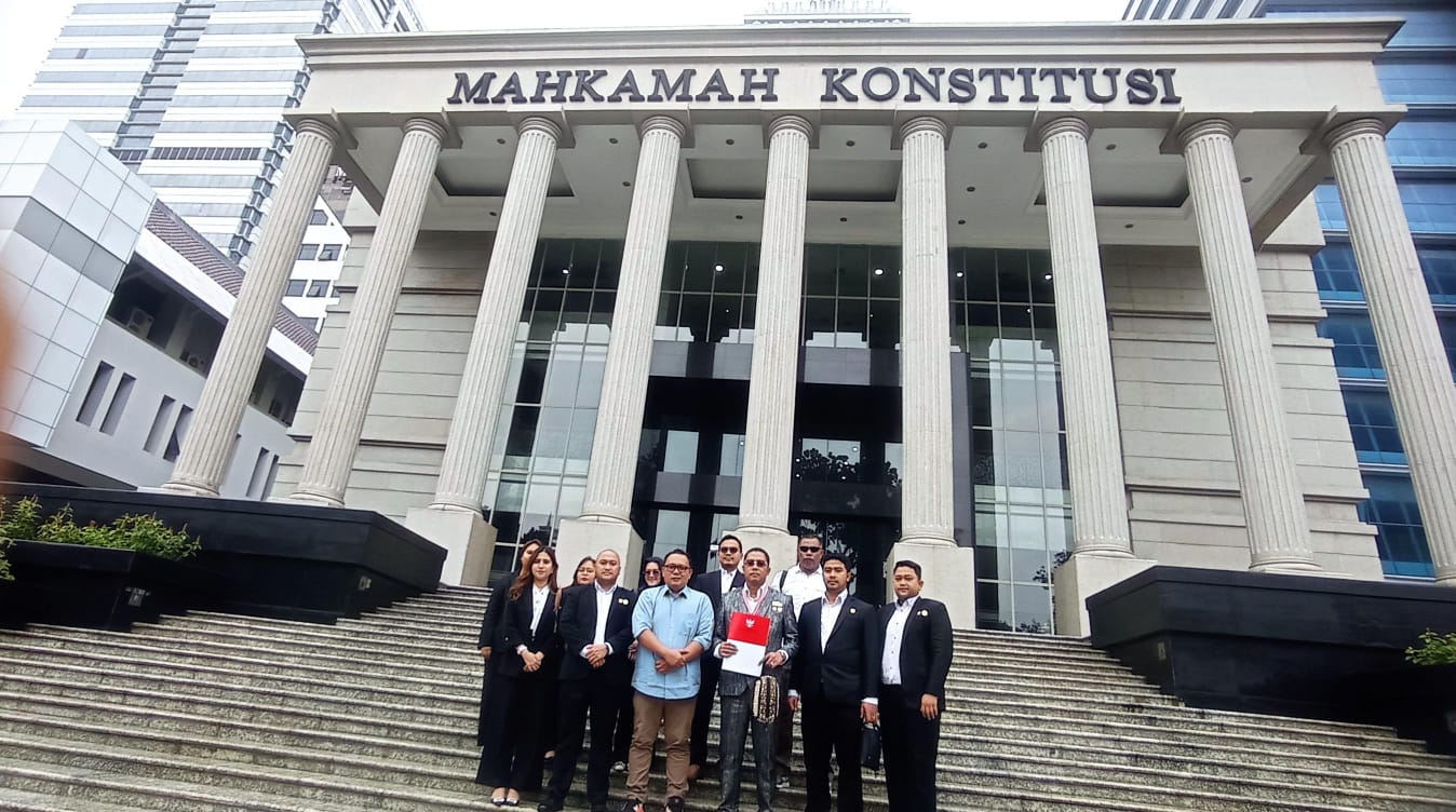Dinilai Cacat Hukum, Paslon Nomor 02 Minta MK Batalkan Putusan KPU Kabupaten Tasikmalaya 2 IMG 20241209 WA0027 - Dinilai Cacat Hukum, Paslon Nomor 02 Minta MK Batalkan Putusan KPU Kabupaten Tasikmalaya