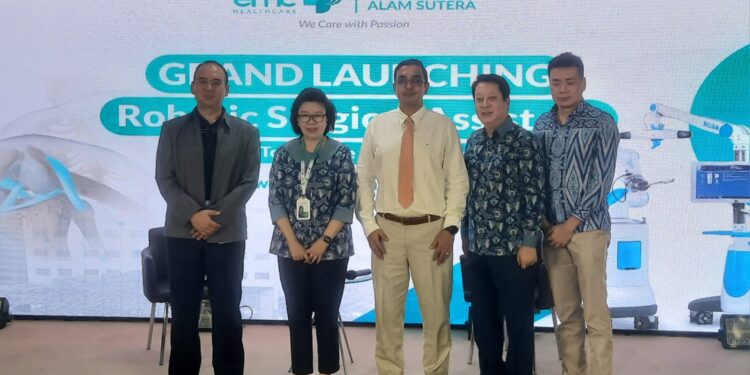 Berinovasi, RS EMC Alam Sutera Hadirkan Teknologi Robotik untuk Operasi Penggantian Lutut