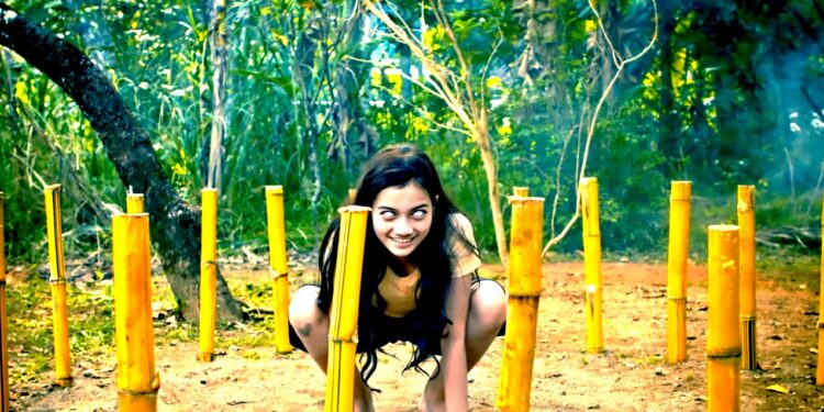 Film “Pulung Gantung Pati Ngendat”: Horor Urban Legend yang Sarat Pesan Kehidupan 1 Film “Pulung Gantung Pati Ngendat”: Horor Urban Legend yang Sarat Pesan Kehidupan