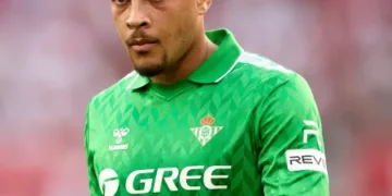 vitor roque