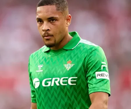 vitor roque