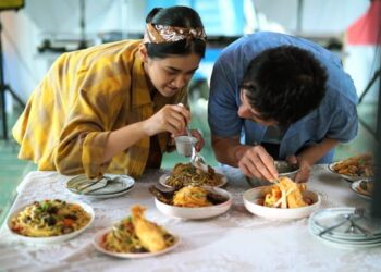 Pertama Kali Bertemu di Proyek yang Sama, Jerome Kurnia dan Nadya Arina Diminta Mengungkap Misteri Buku Resep Legendaris 1 FILM RAHASIA RASA