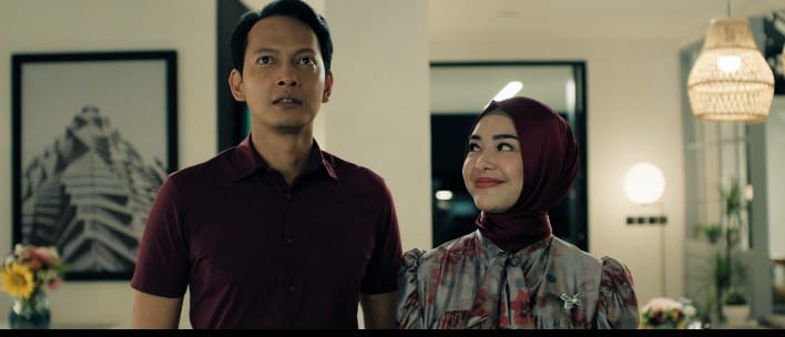 Fedi Nuril: Dari ‘Duta Poligami’ ke Simbol Kesetiaan dalam Film 1 Imam 2 Makmum Yang Mengharukan 1 Film 1 Imam 2 Makmum