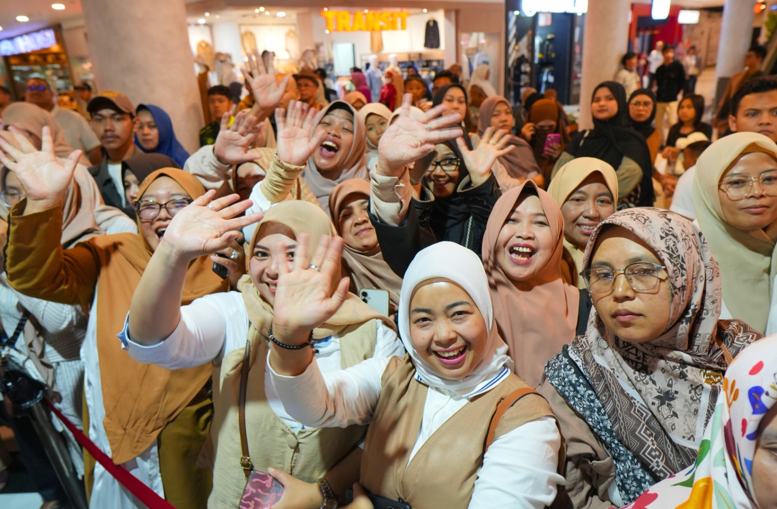 Belum Juga Tayang, Film Keajaiban Air Mata Wanita Sudah Jadi Favorit Ibu-ibu Muda 2 IMG 20250122 WA0019 - Belum Juga Tayang, Film Keajaiban Air Mata Wanita Sudah Jadi Favorit Ibu-ibu Muda