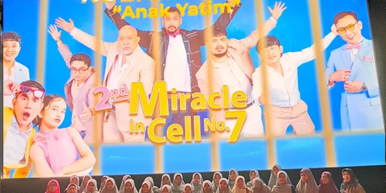 Falcon Pictures Ajak Ribuan Anak Yatim Nonton Bareng Film 2nd Miracle In Cell No. 7