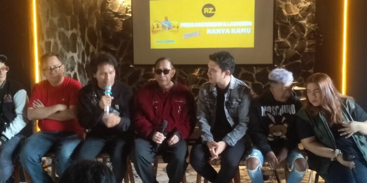 Dokter Spesialis Rusli Zainudin Tunjukkan Jiwa Seni Lewat Lagu “Hanya Kamu”