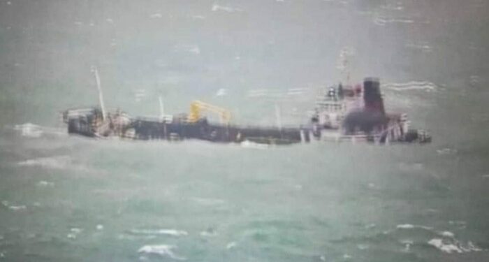 Kapal Berbendera Malaysia Karam di Perairan Kepri, 8 ABK Dievakuasi 1 batam