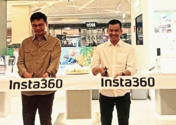 INSTA360