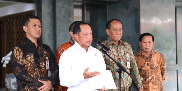 Presiden Ingin Kepala Daerah Segera Dilantik, Agar Segera Bekerja 1 mendagri