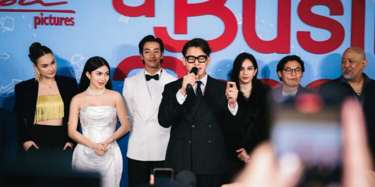 Falcon Pictures Resmi Gelar Gala Premiere Film A Business Proposal